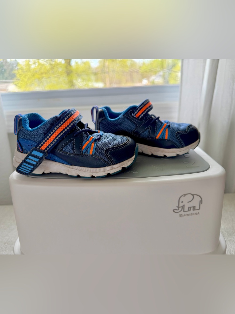 6.5 XW Stride Rite MADE2PLAY JOURNEY Toddler Sneakers - Picture 2 of 7
